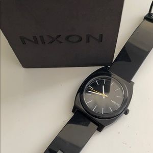 Nixon Time Teller P Watch